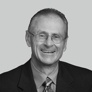 Photo of Paul F. Macielak, Esq.